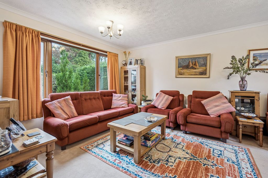 Property photo 2 of 24