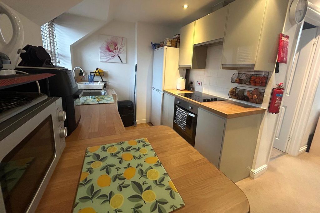 Property photo 3 of 7 Picture No. 09