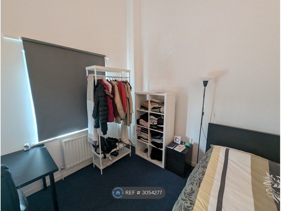 Property photo 3 of 22 Room Two
