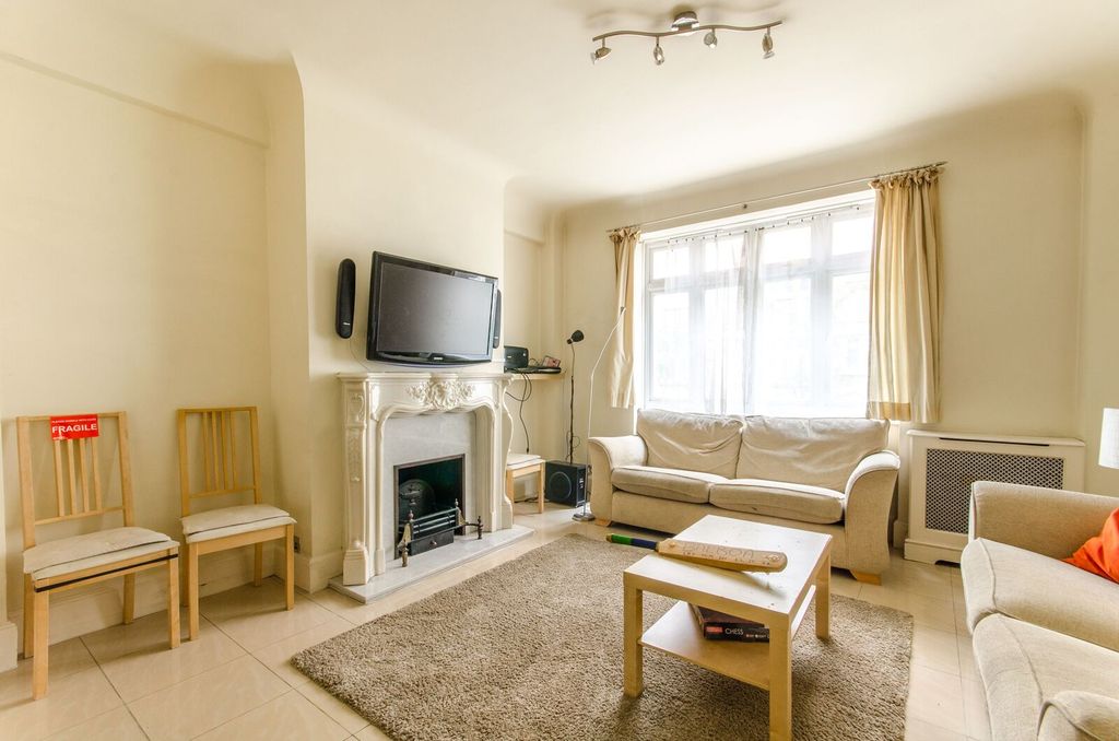 Property photo 2 of 5