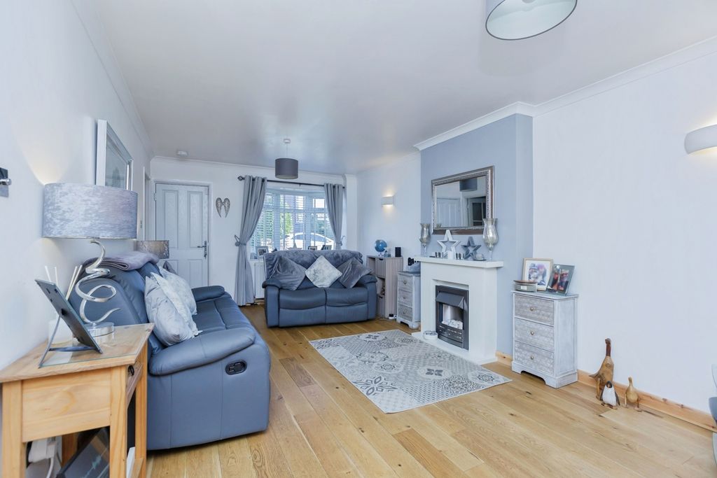 Property photo 2 of 18 Photo