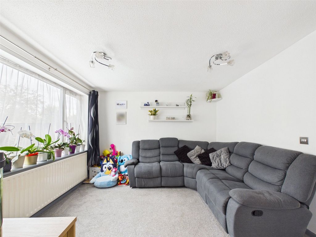 Property photo 3 of 16 Picture No. 05