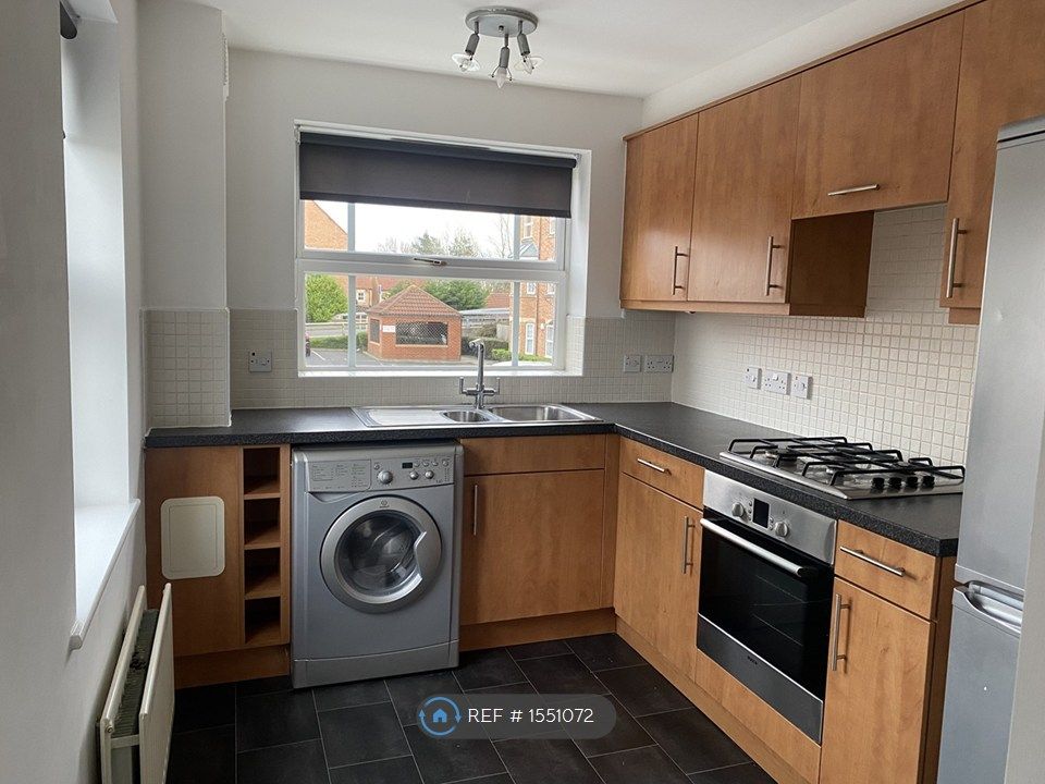 Property photo 3 of 9 Kitchen