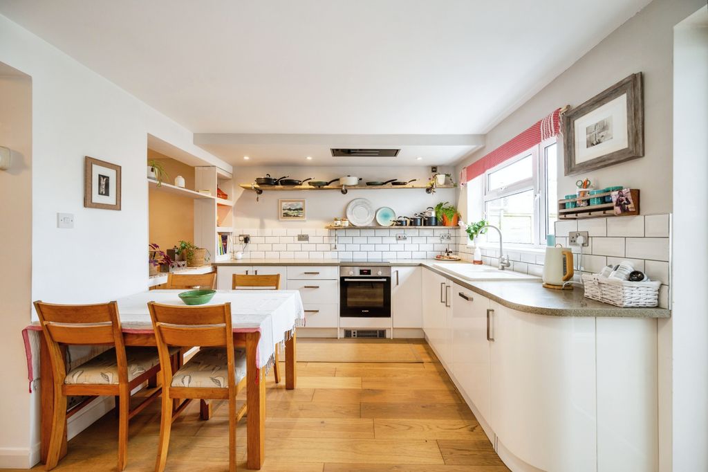 Property photo 3 of 16 Photography