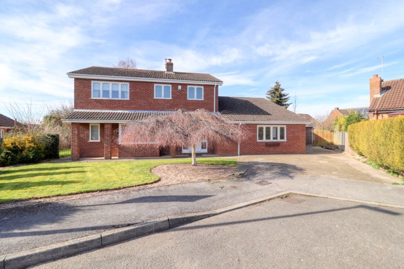Property photo 1 of 21 Frontal