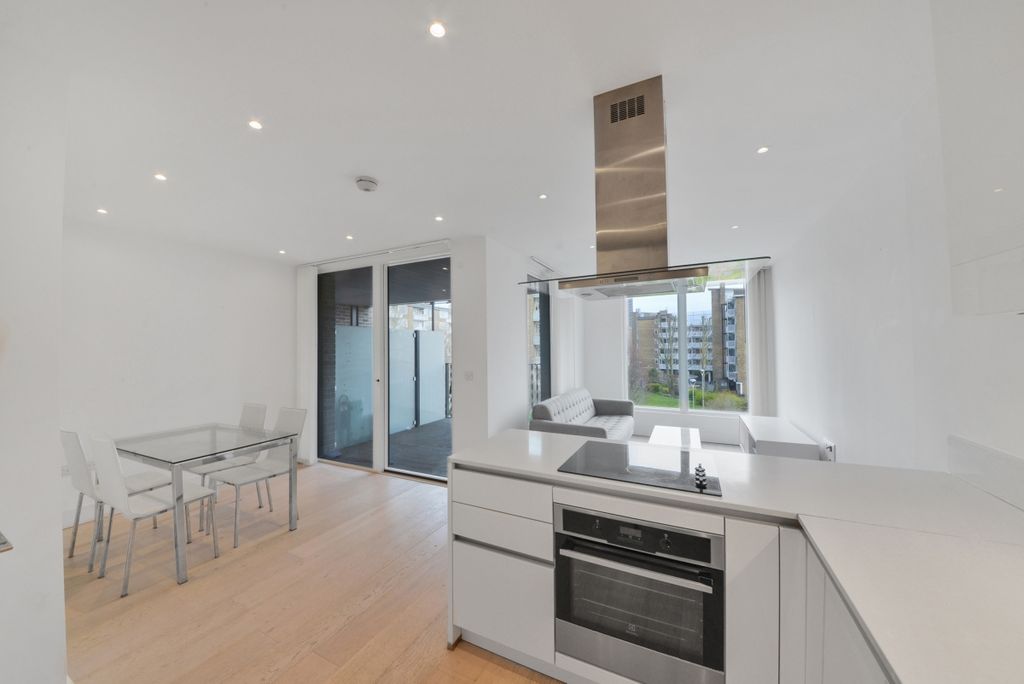 Property photo 2 of 17 Dsc_2767_High