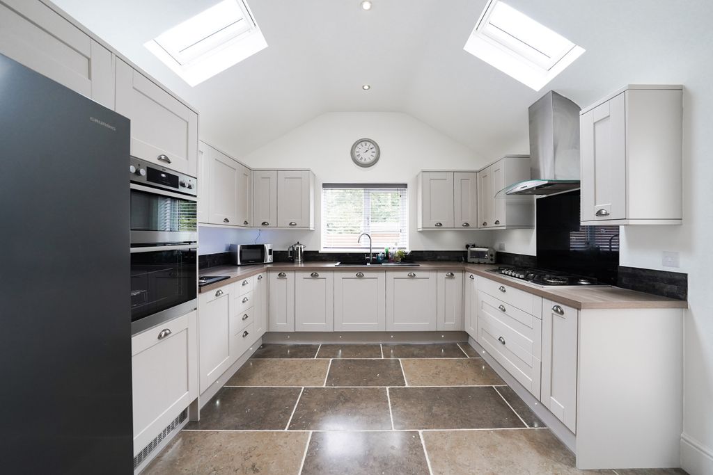 Property photo 2 of 28 Dsc01434.Jpg