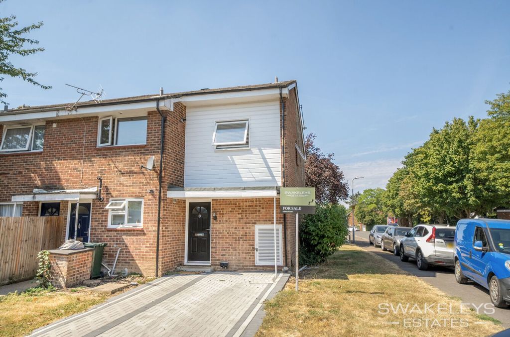 Property photo 1 of 18
