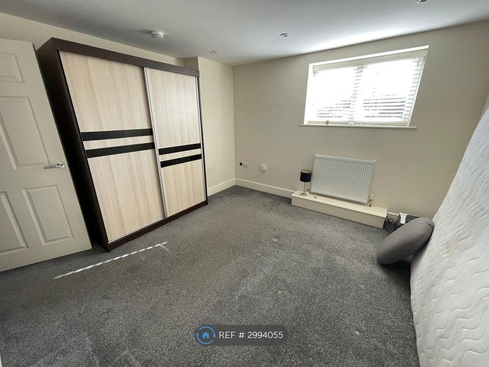 Property photo 3 of 6