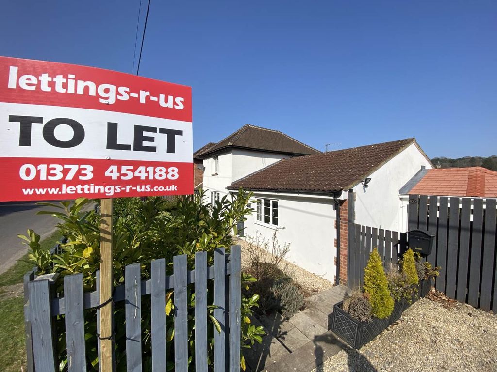 Property photo 1 of 17 Front