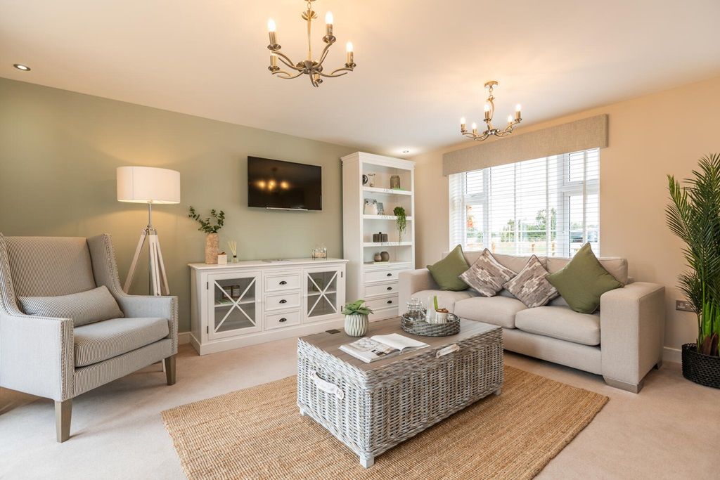 Property photo 3 of 13 Large, Open Plan Lounge