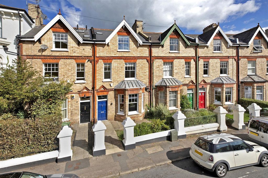 Property photo 1 of 33 13Powderhamcres20220916318086.Jpg