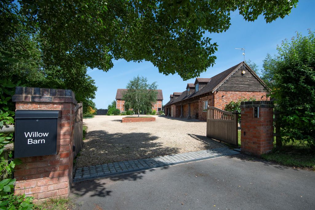 Property photo 3 of 41 Image