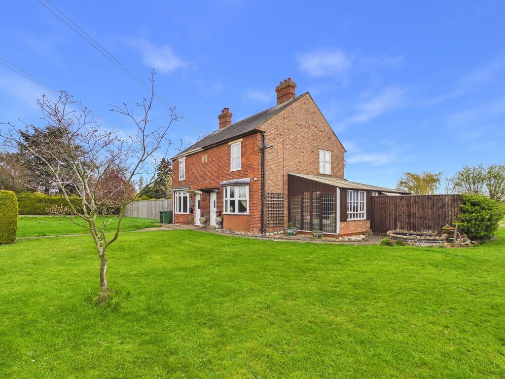 Property photo 1 of 36