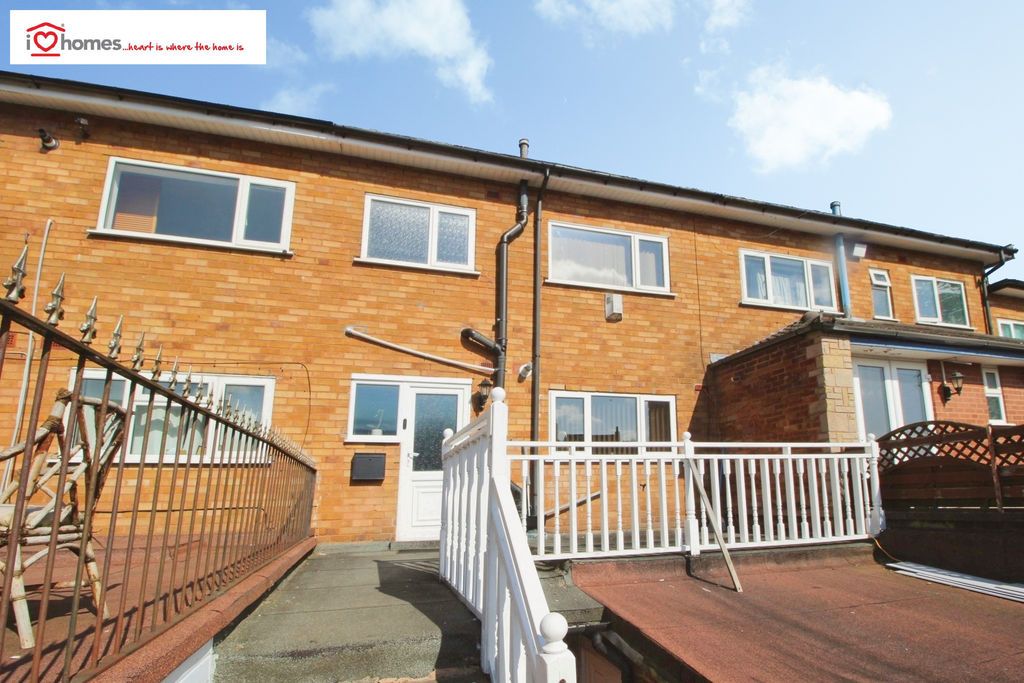 Property photo 1 of 11 Photo 8