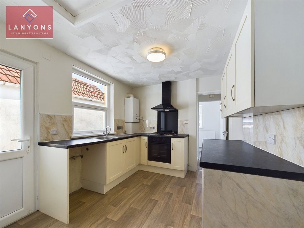 Property photo 3 of 17 Picture No. 07