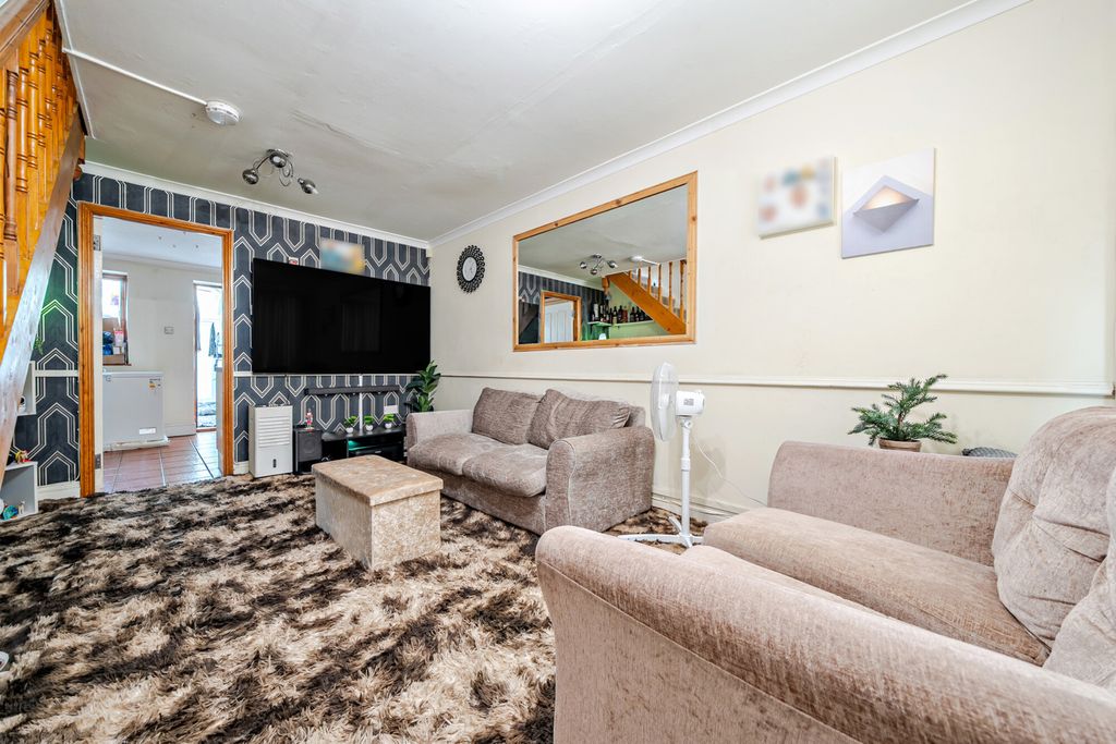 Property photo 2 of 17 Reception Room