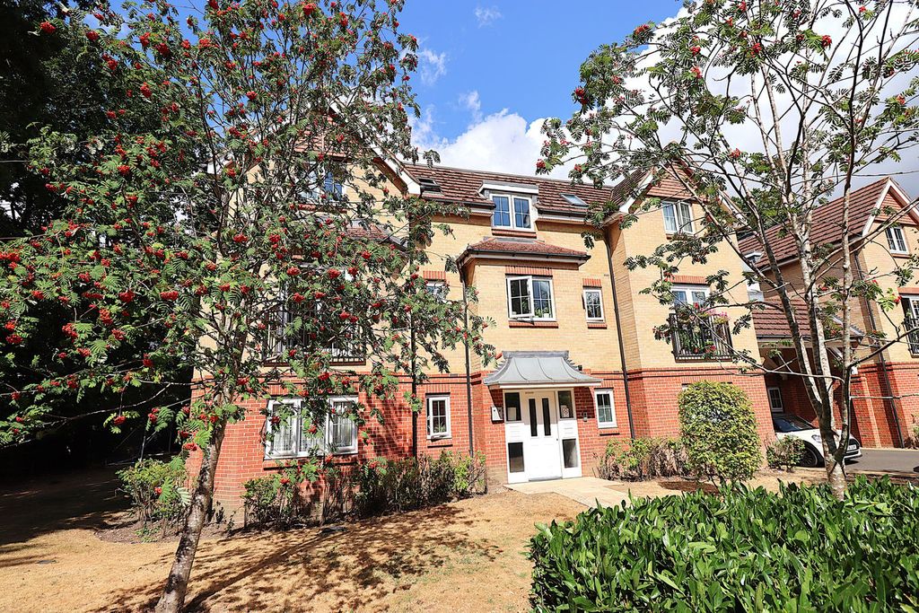 Property photo 1 of 12