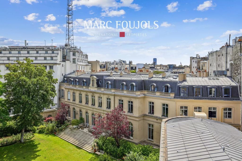 Property photo 1 of 15 Paris VIII - Saint-Honoré Elysées - Turnkey Apartment With Unobstructed View