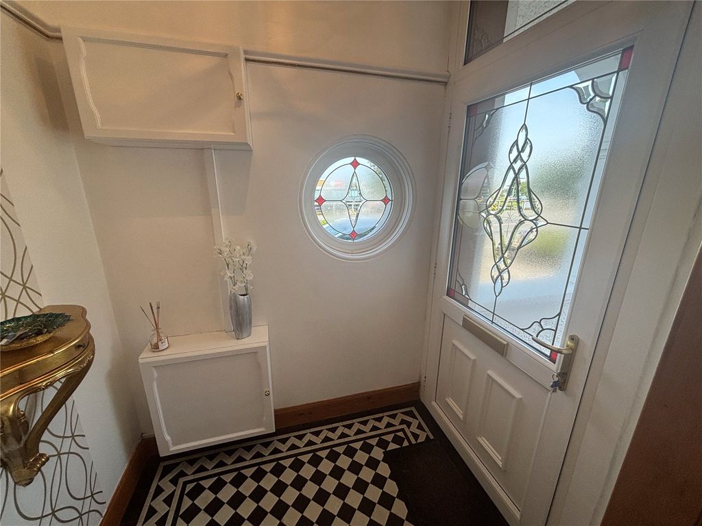 Property photo 2 of 21 Picture No. 33
