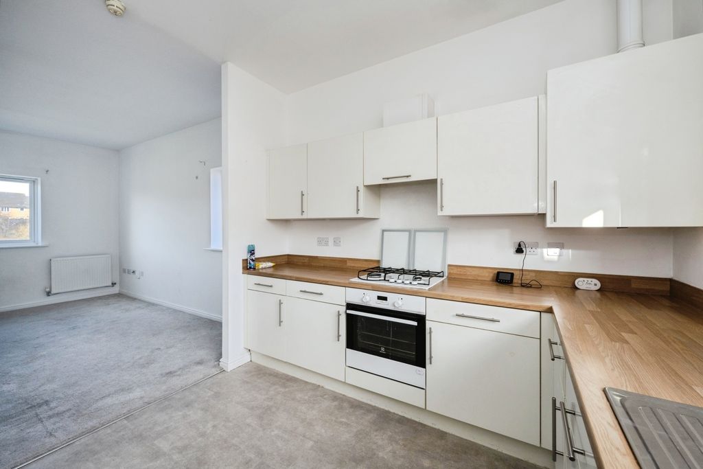 Property photo 3 of 16 Pbox-Img.Jpg