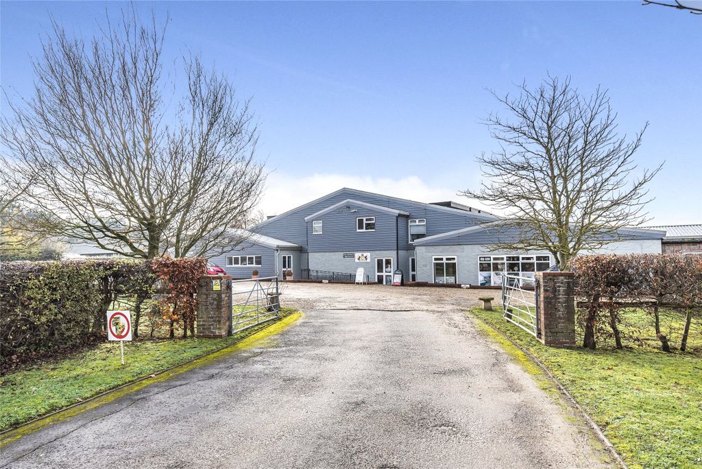 Property photo 2 of 12 Picture No. 03