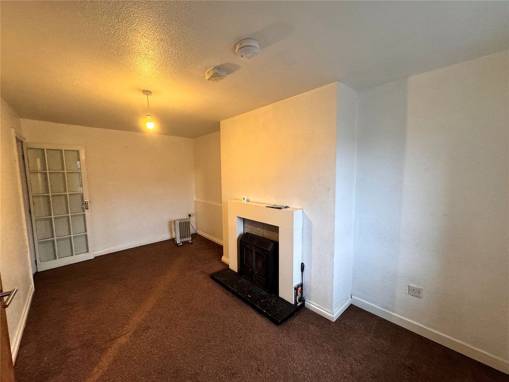 Property photo 2 of 15 Picture No. 17