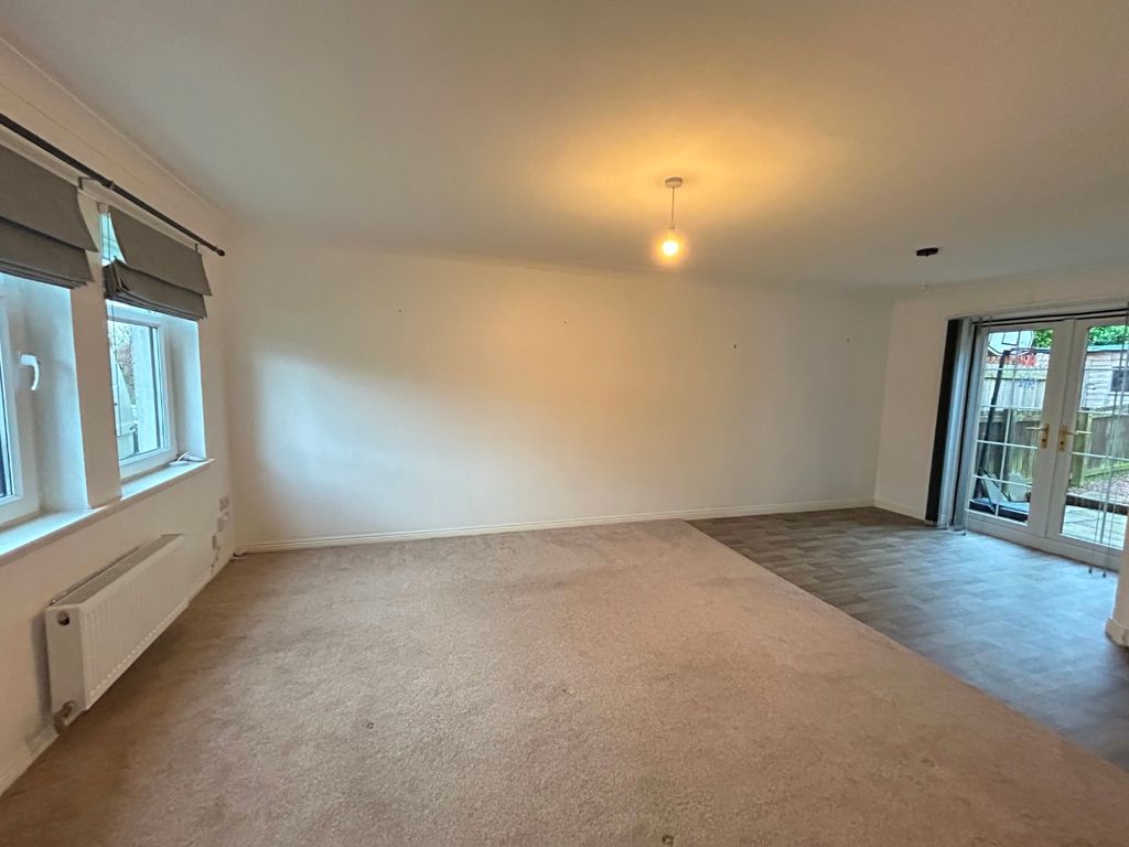 Property photo 2 of 9 Photo 2