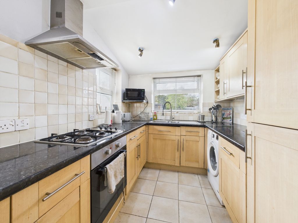 Property photo 3 of 11 Photo 8