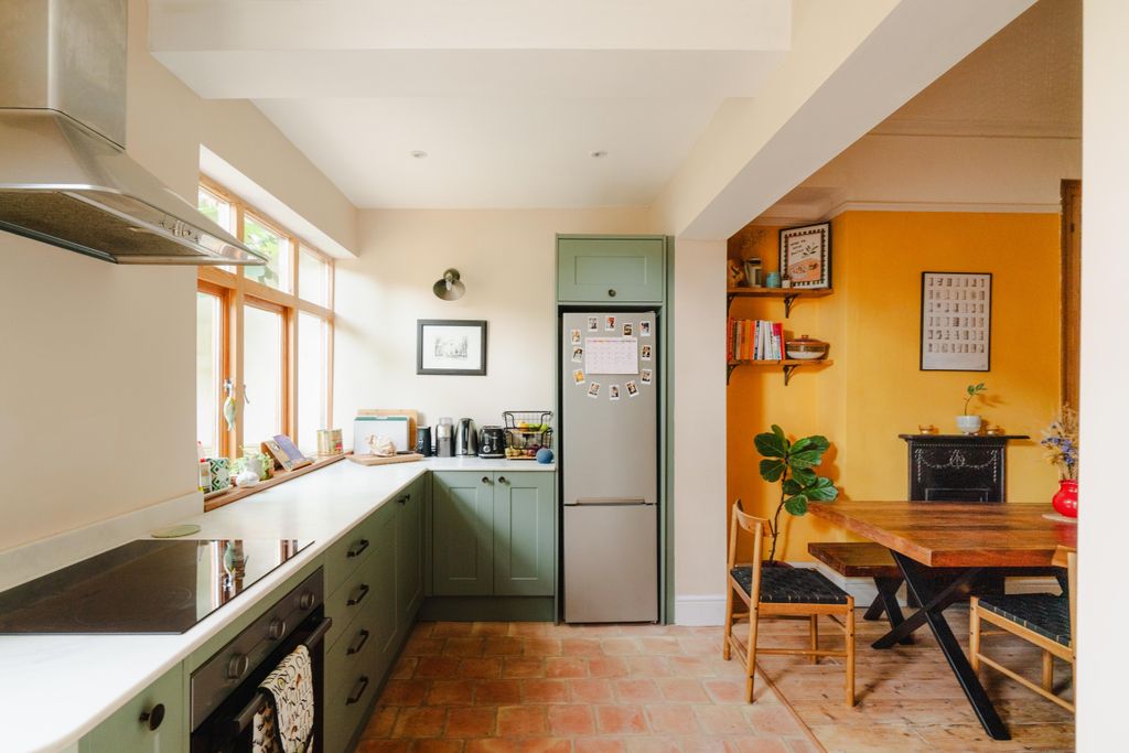 Property photo 1 of 18 29