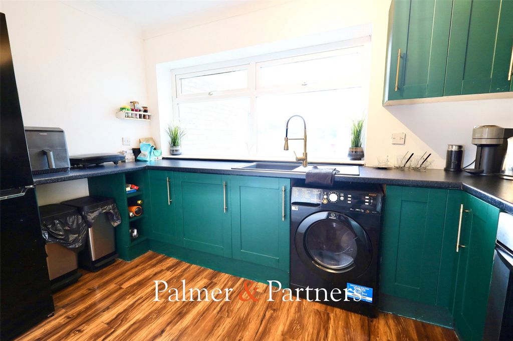 Property photo 2 of 8 Picture No. 03