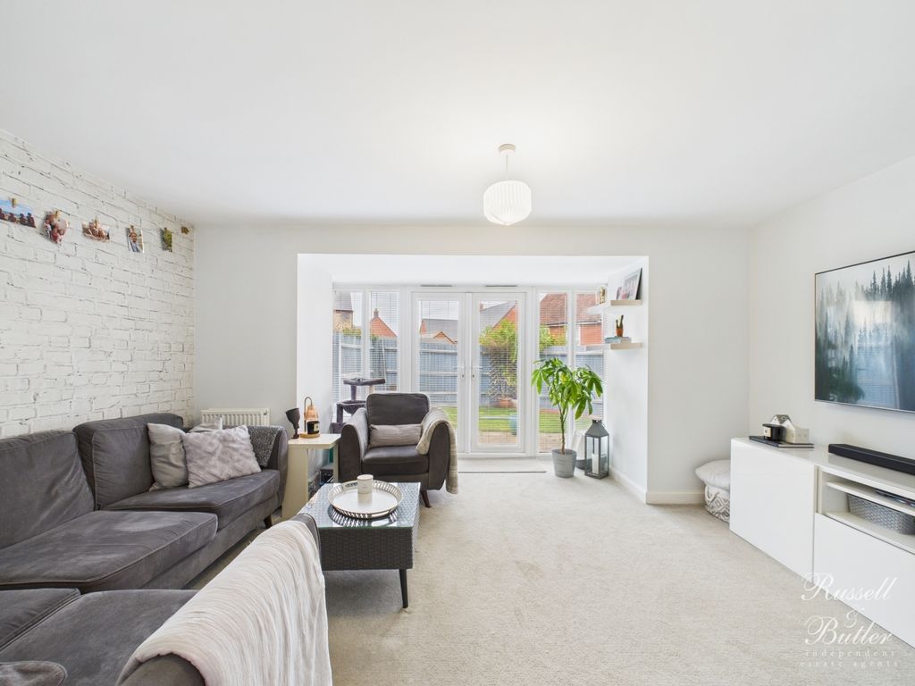 Property photo 2 of 30 Cam01995G0-Pr0374-Still001