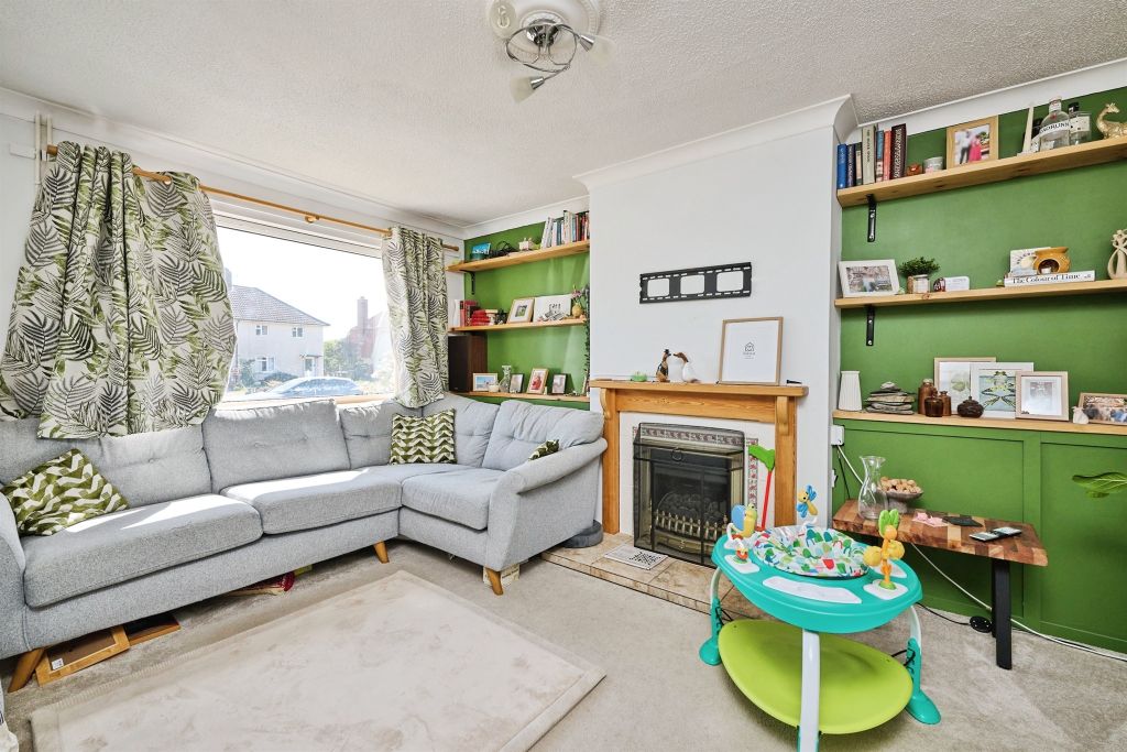 Property photo 2 of 18