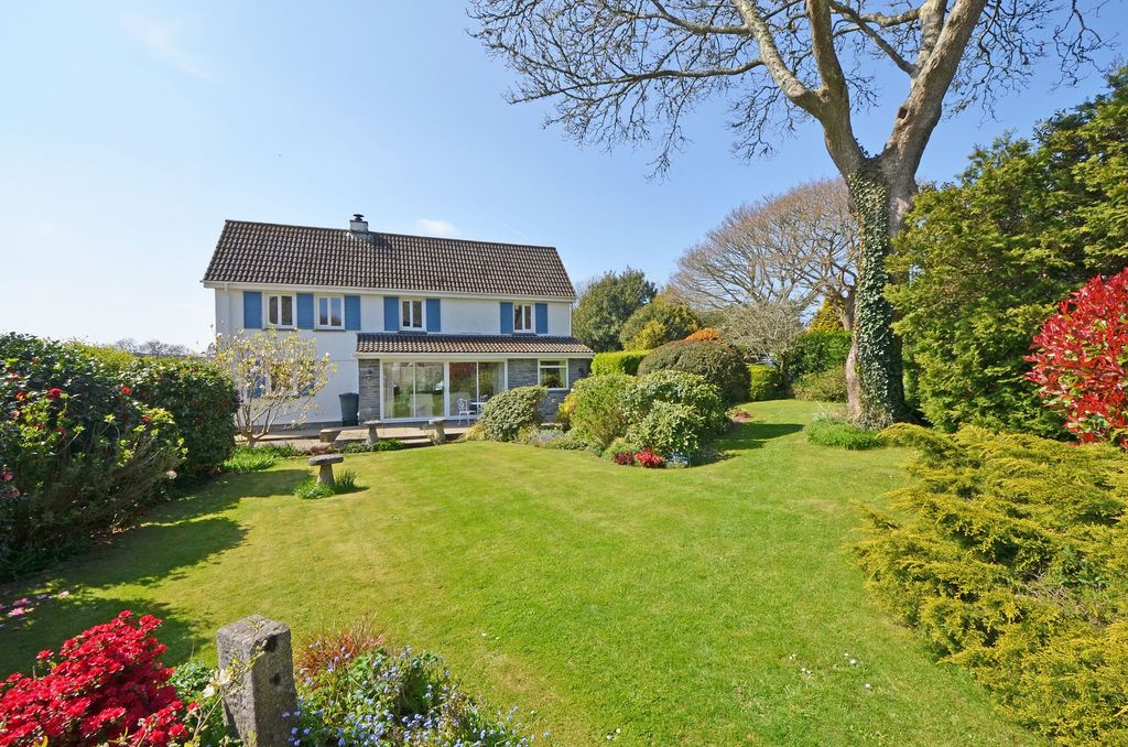 Property photo 2 of 48