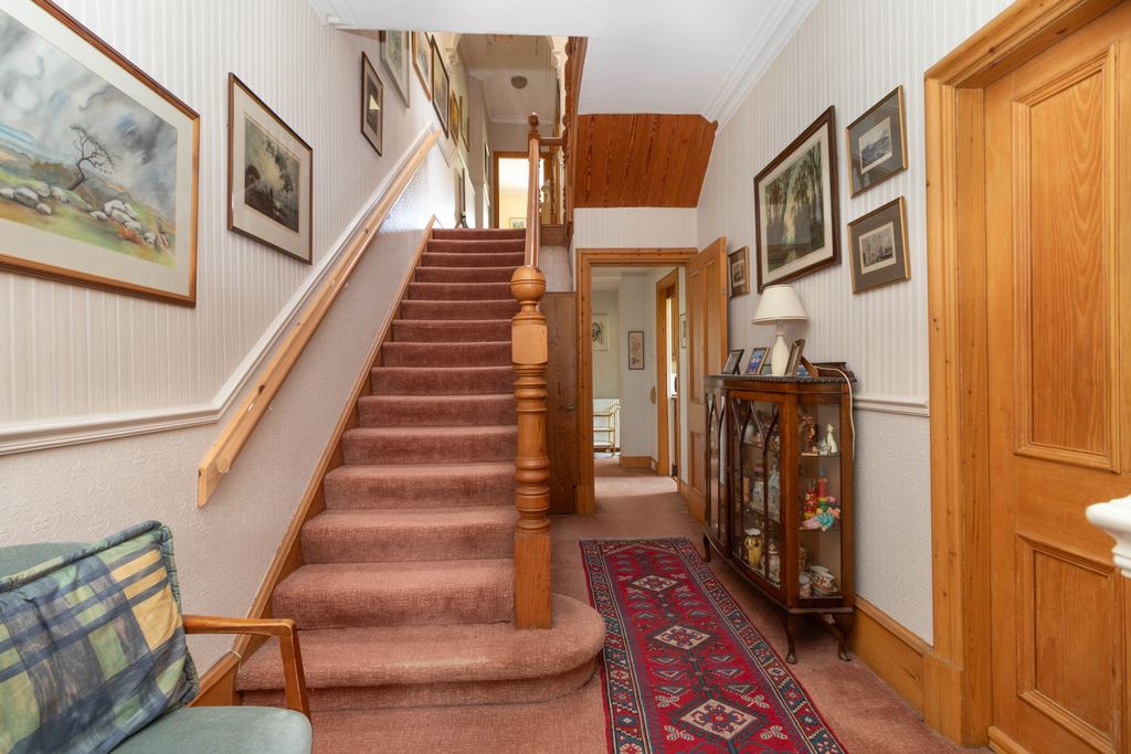 Property photo 3 of 25 Entrance Hall/Staircase