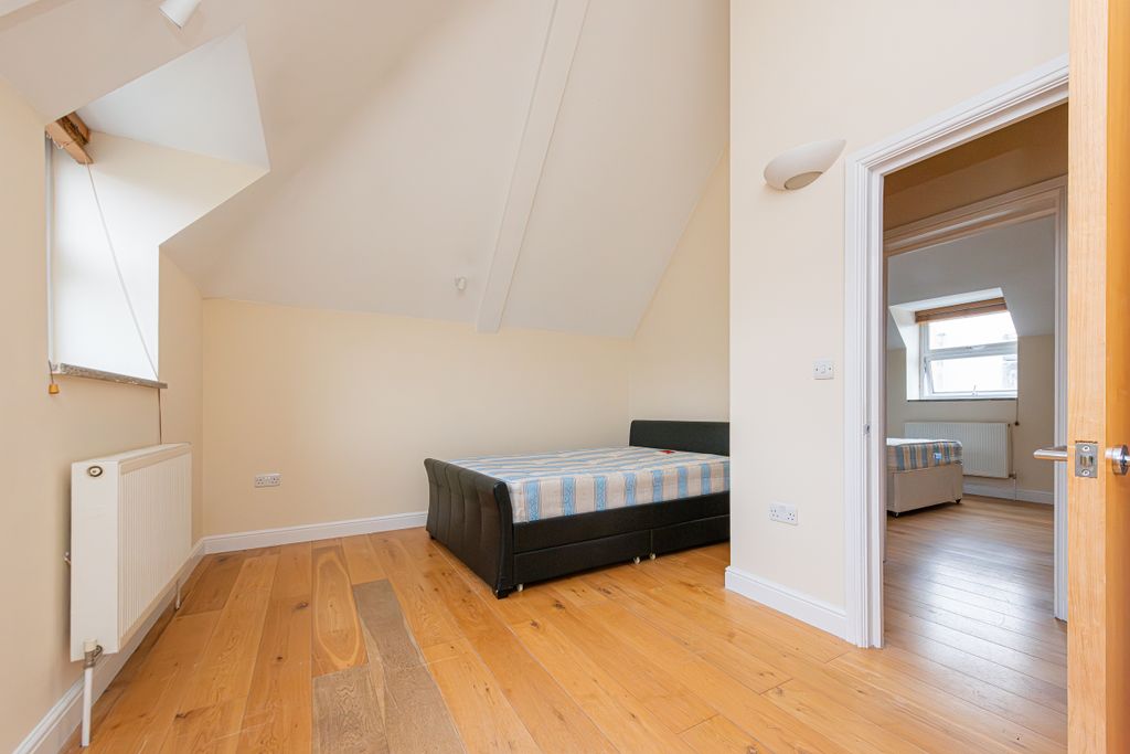 Property photo 2 of 11 Floorplan