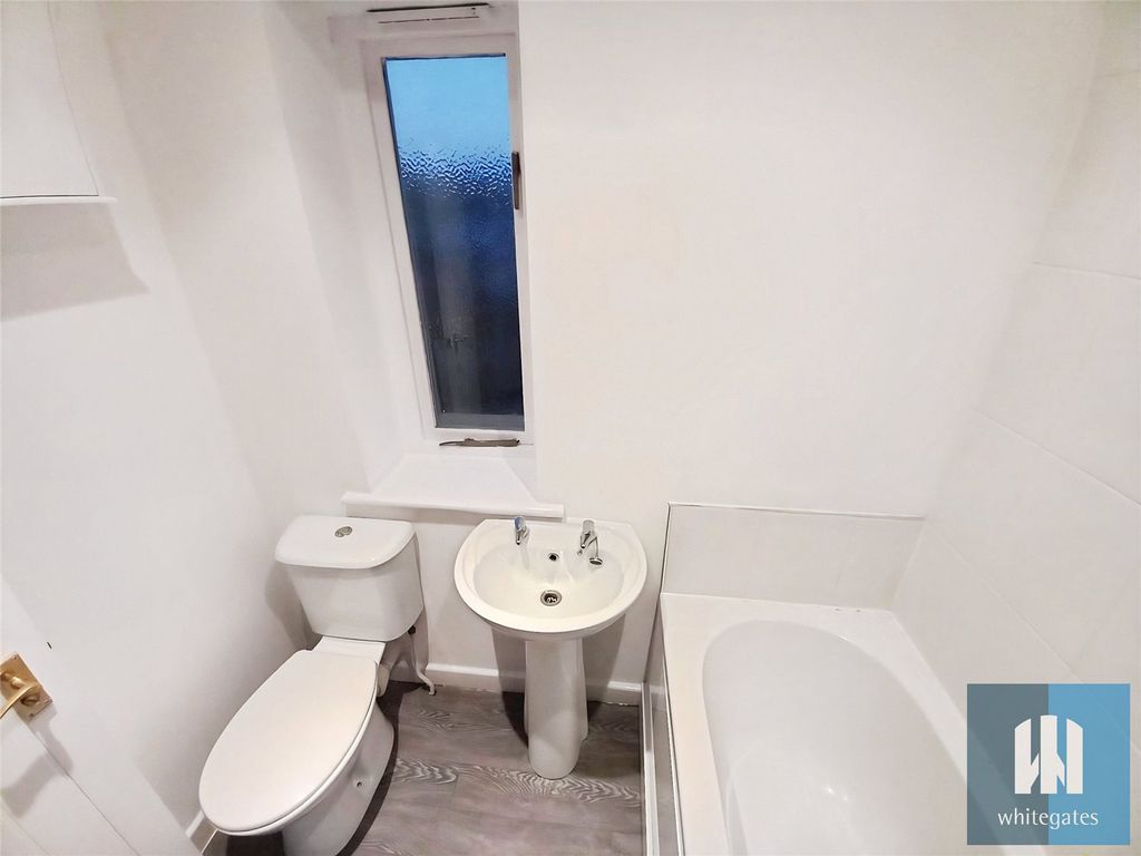 Property photo 3 of 9 Picture No. 18