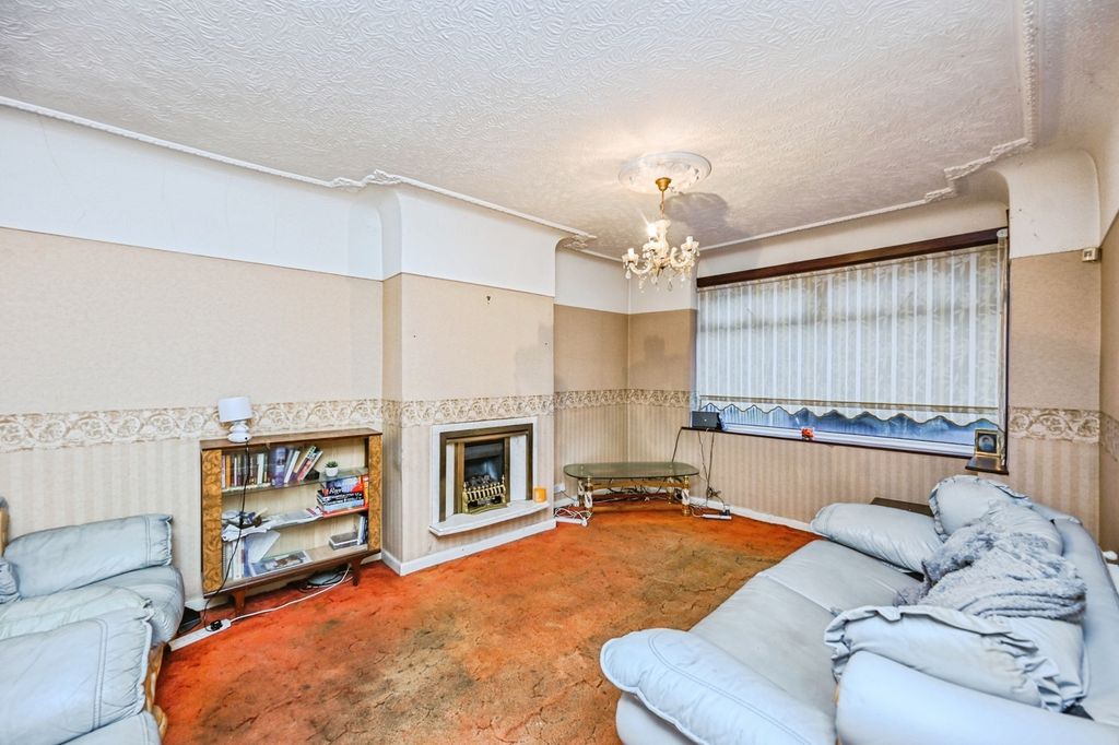 Property photo 3 of 15 Pbox-Img.Jpg