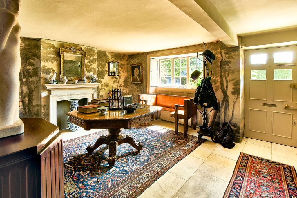 Property photo 2 of 40 Reception Hall