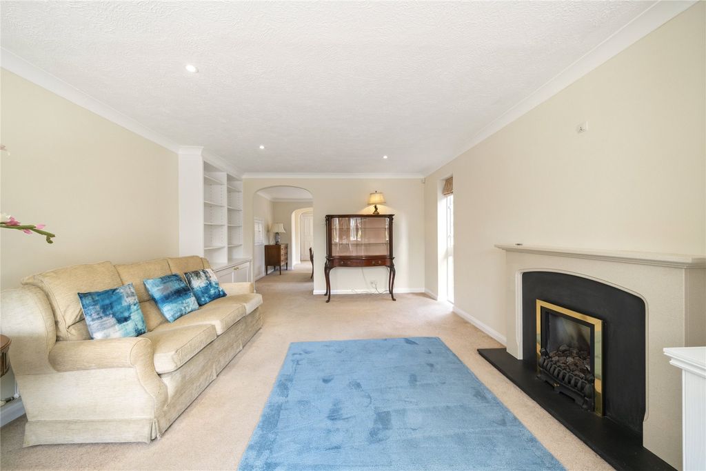 Property photo 3 of 19 Picture No. 09