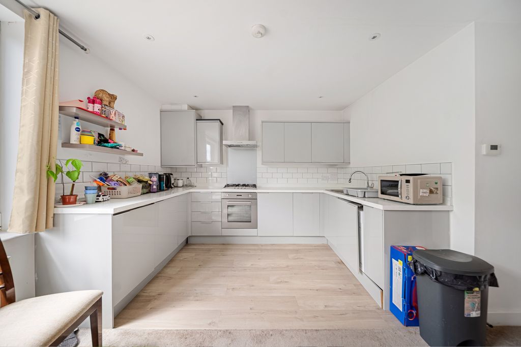 Additional image 5 of 2 bed flat for saleWatling Street, Bexleyheath DA6