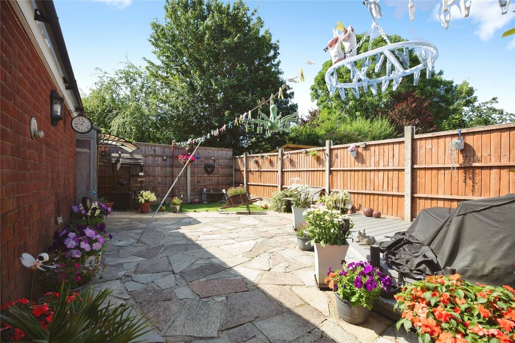 Property photo 2 of 21 Picture No. 06