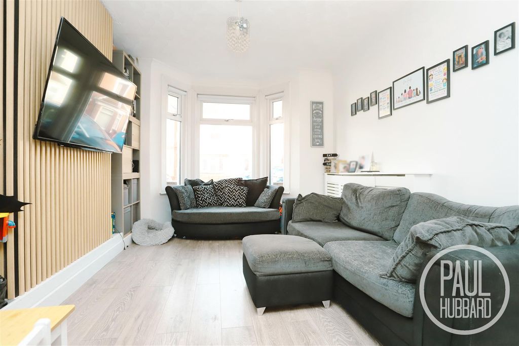 Property photo 2 of 12 Img_0557.Jpg