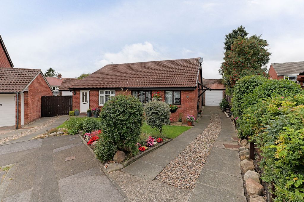 Property photo 1 of 14 External