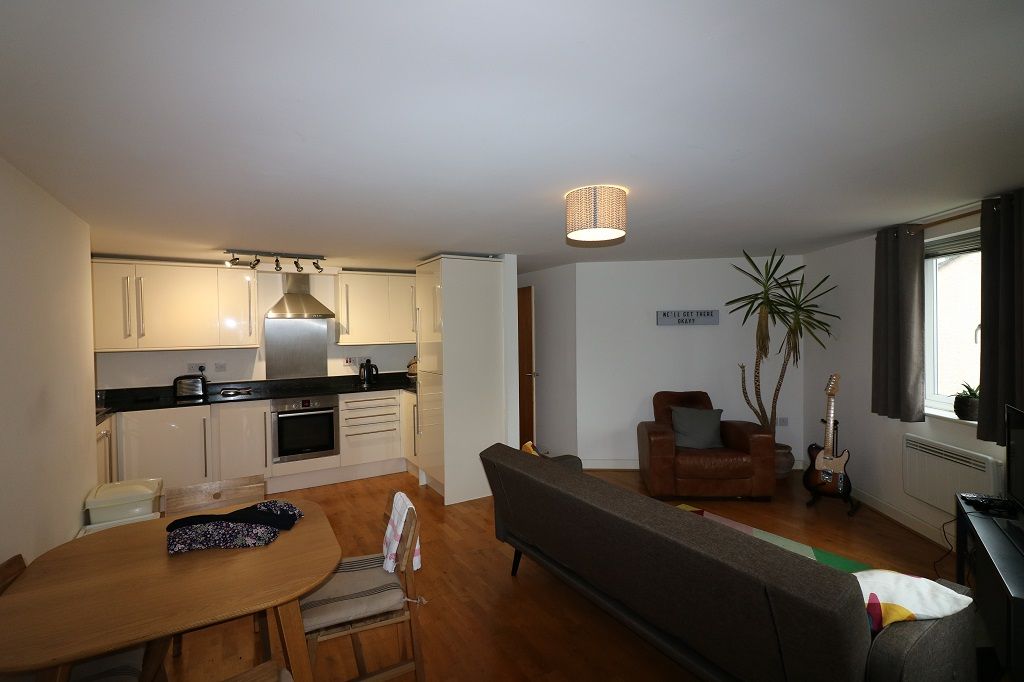 Property photo 3 of 8