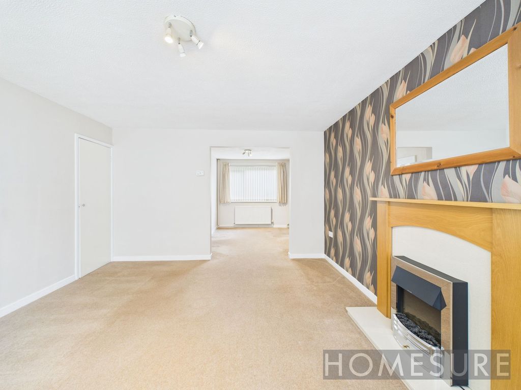 Property photo 2 of 26