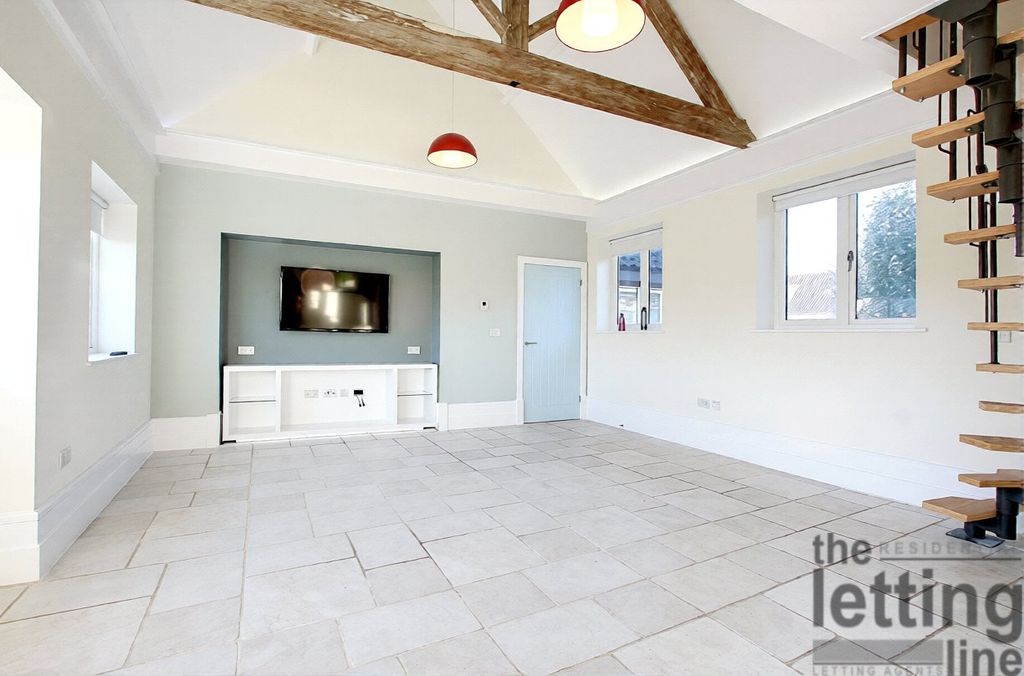 Property photo 2 of 12 Picture No. 25