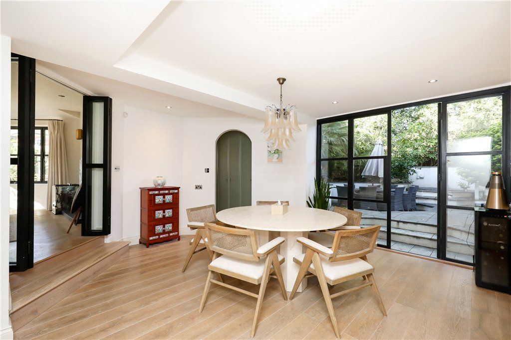 Property photo 2 of 11 Picture No. 08