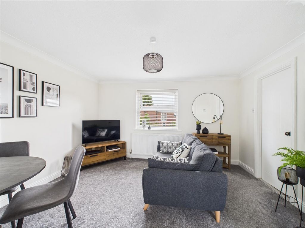 Property photo 3 of 6 Cam03303G0-Pr0153-Still005.Jpg