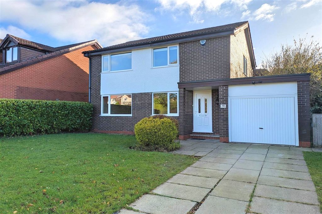 Property photo 1 of 16 External